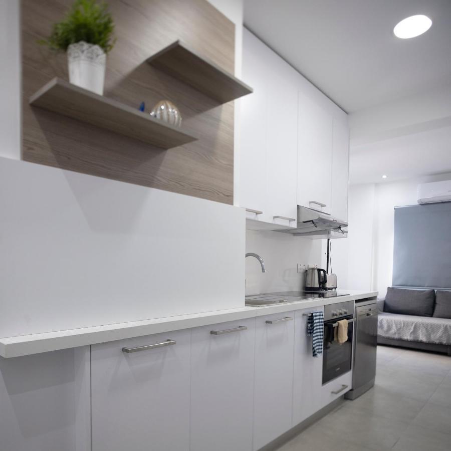 Lovely 2 Bed Apartment In Larnaca City Centre Экстерьер фото
