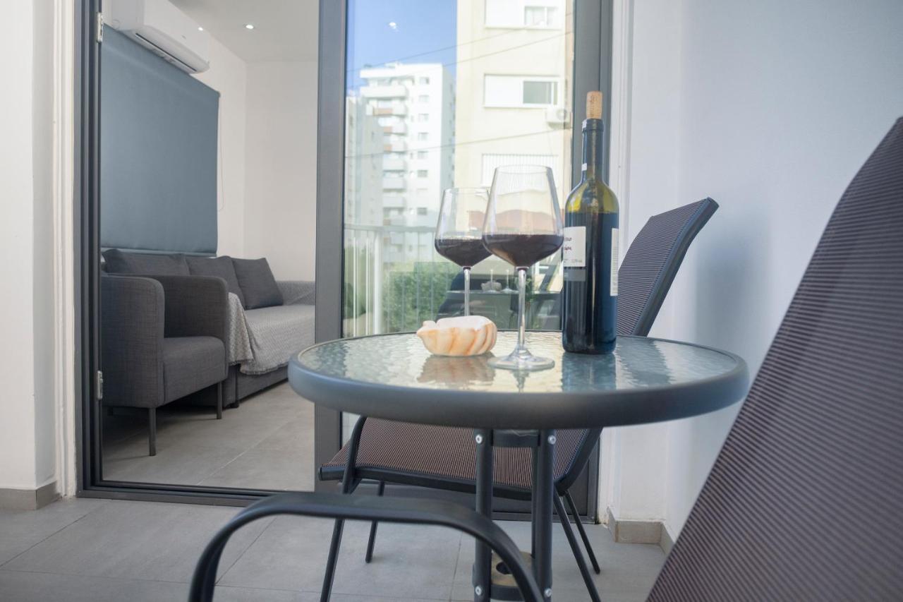 Lovely 2 Bed Apartment In Larnaca City Centre Экстерьер фото