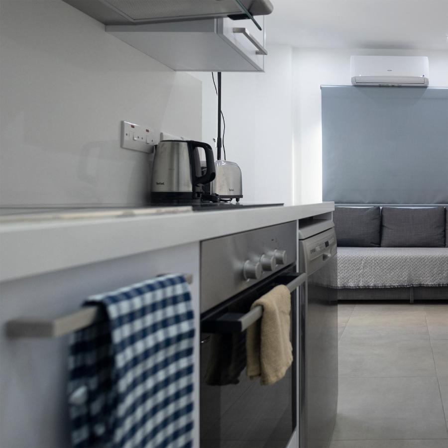 Lovely 2 Bed Apartment In Larnaca City Centre Экстерьер фото