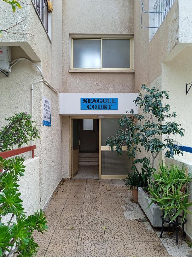 Lovely 2 Bed Apartment In Larnaca City Centre Экстерьер фото